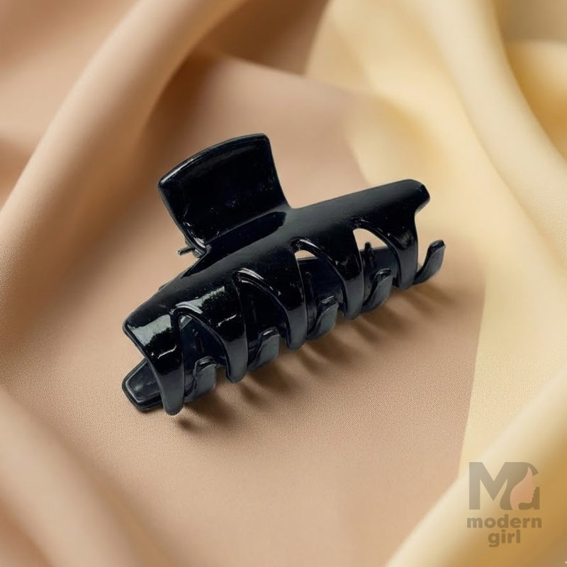Classic Glossy Black Hair Claw Clip – Strong Grip & Everyday Styling