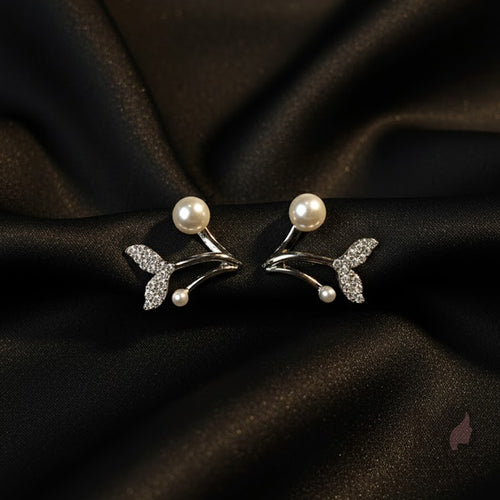 Pearl Flutter Shine Earrings