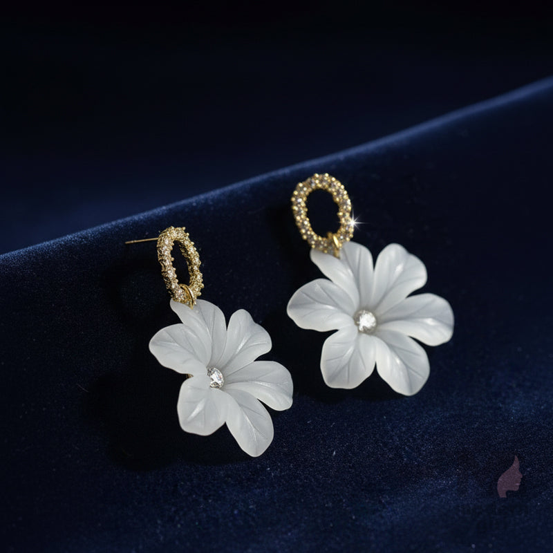 Elegant Gold Floral Drop Earrings for Women – Statement Fashion Jewelry