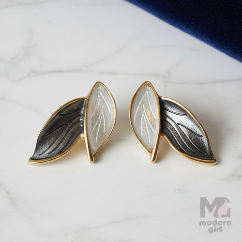 Dual-Tone Leaf Stud Earrings for Women – Elegant Silver & Black Design