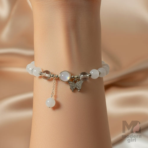 Elegant White Beaded Bracelet with Butterfly Charm – Modern Girl Jewelry
