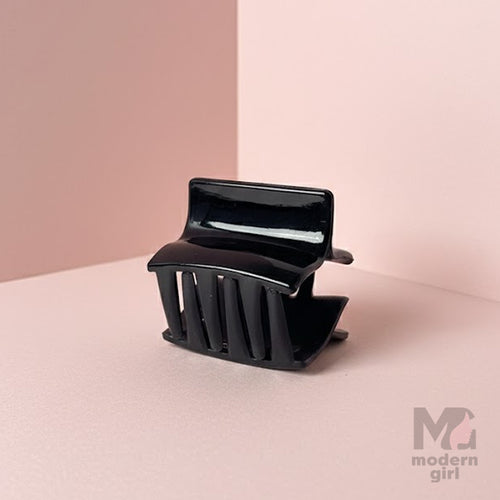Wide Black Hair Claw Clip