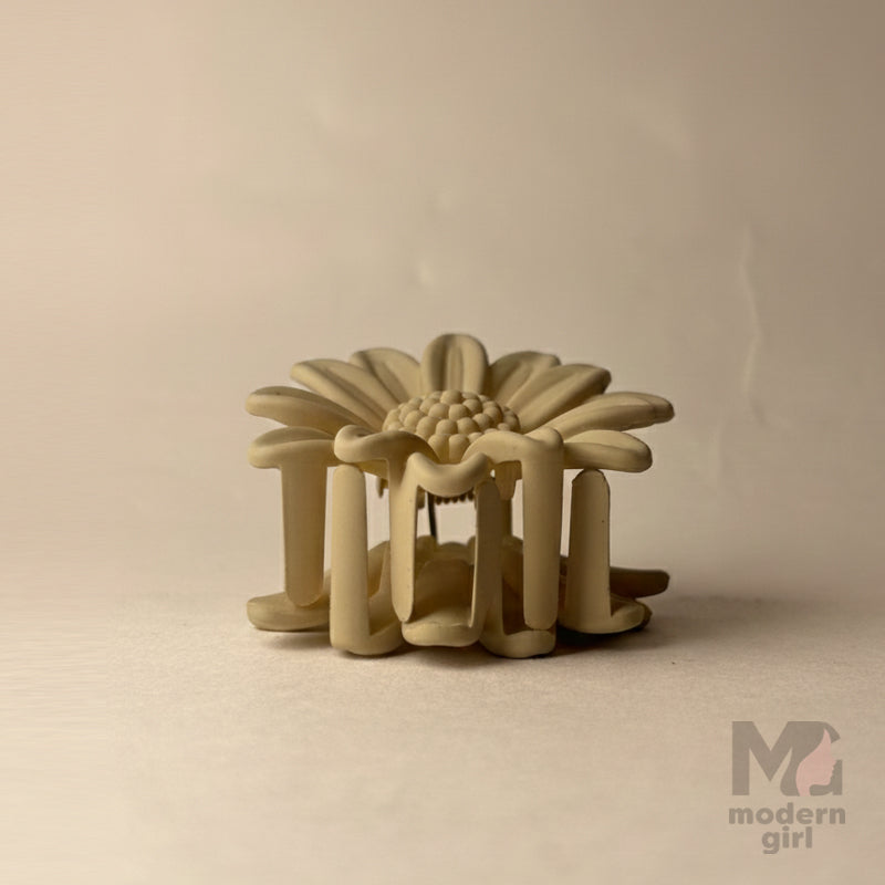 Daisy Hair Claw Clip