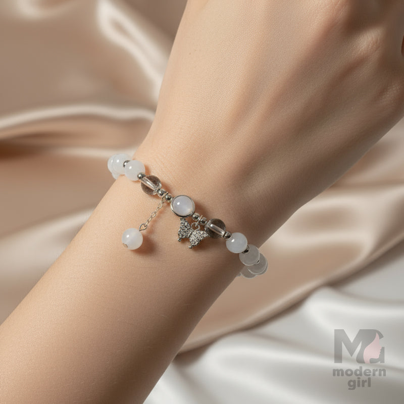Elegant White Beaded Bracelet with Butterfly Charm – Modern Girl Jewelry