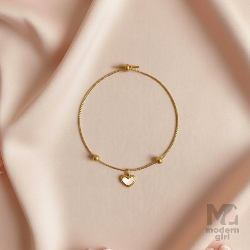 Elegant Gold Heart Charm Bracelet – Modern Girl Collection