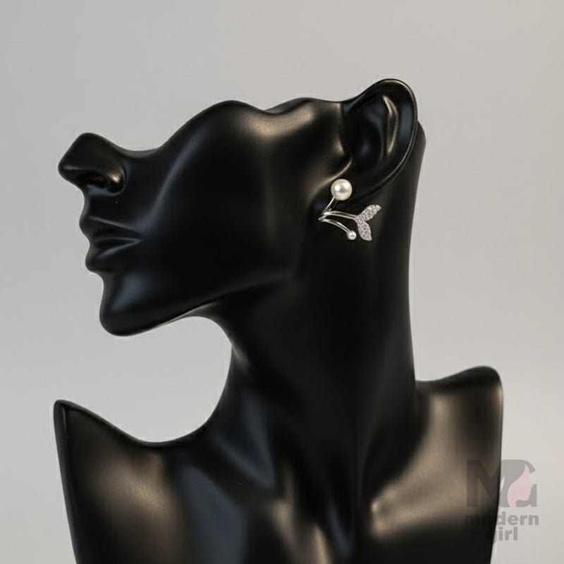 Pearl Flutter Shine Earrings