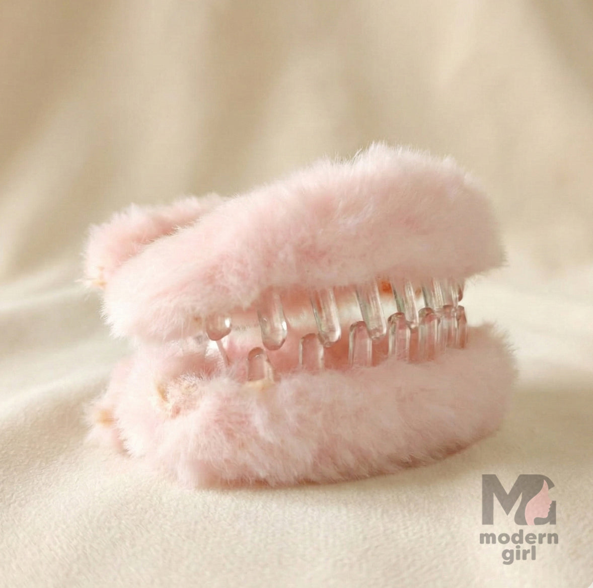 Premium Oval Fur Hair Claw Clip