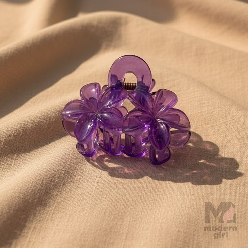 Frosted Pearl Blossom Hair Claw Clip