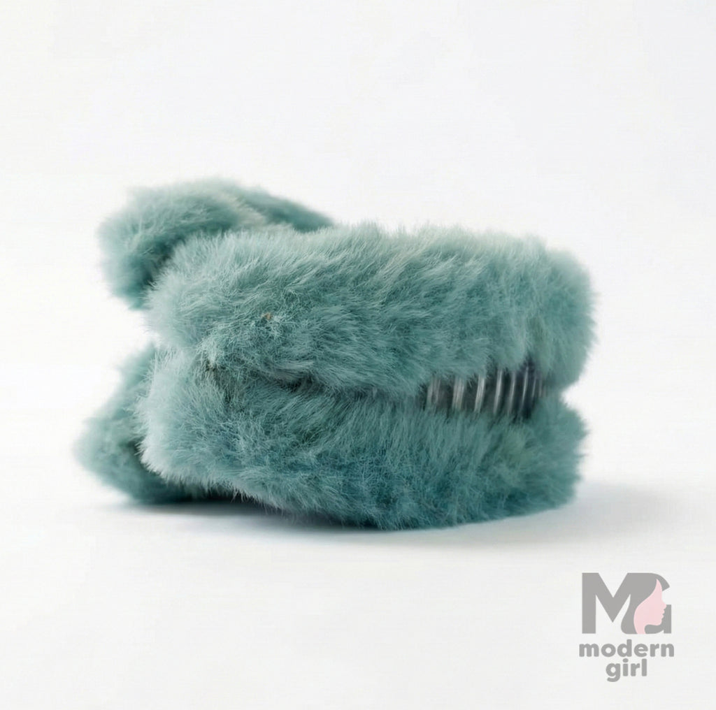 Premium Oval Fur Hair Claw Clip