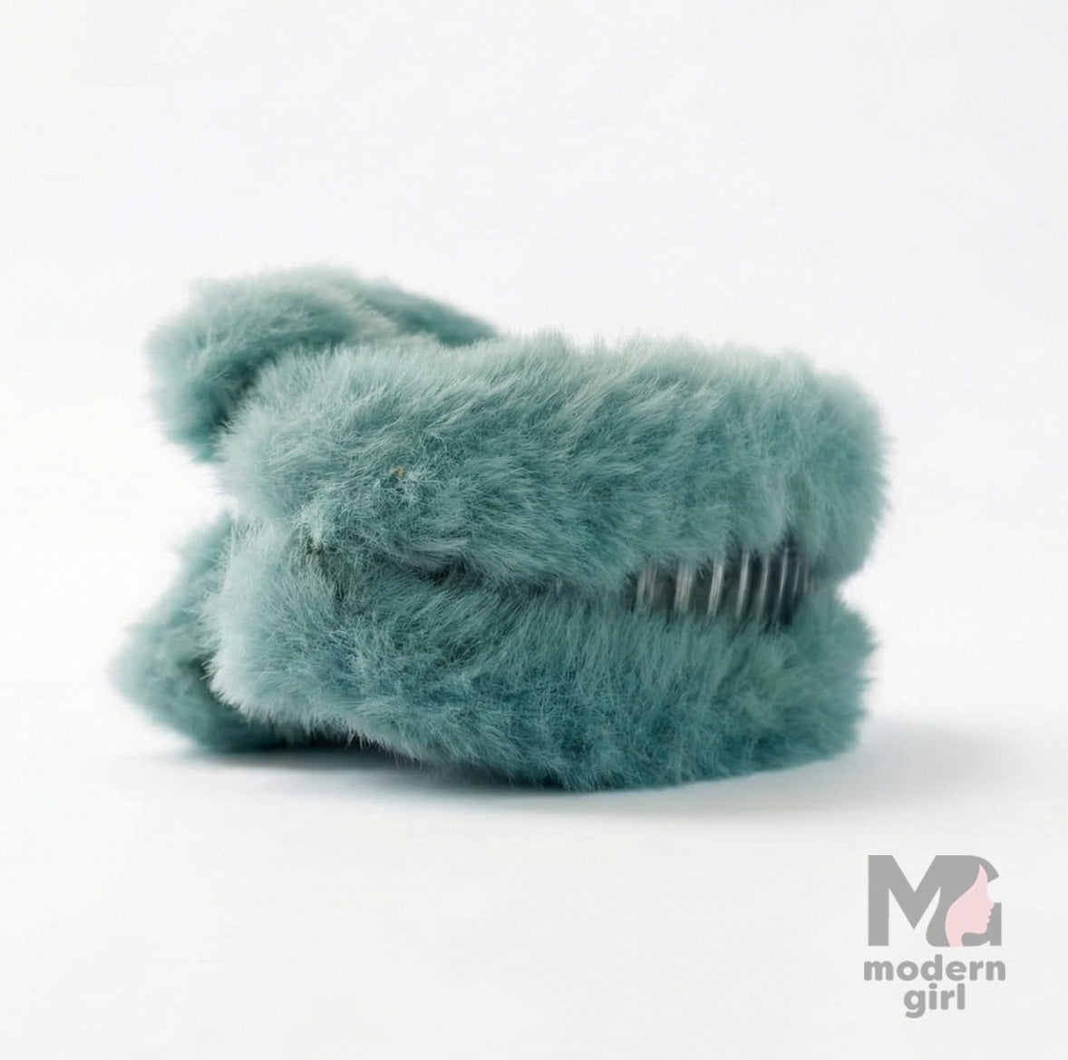 Premium Oval Fur Hair Claw Clip