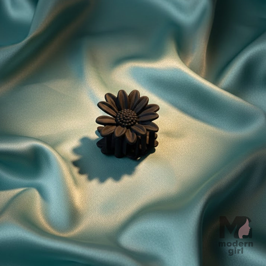 Daisy Hair Claw Clip