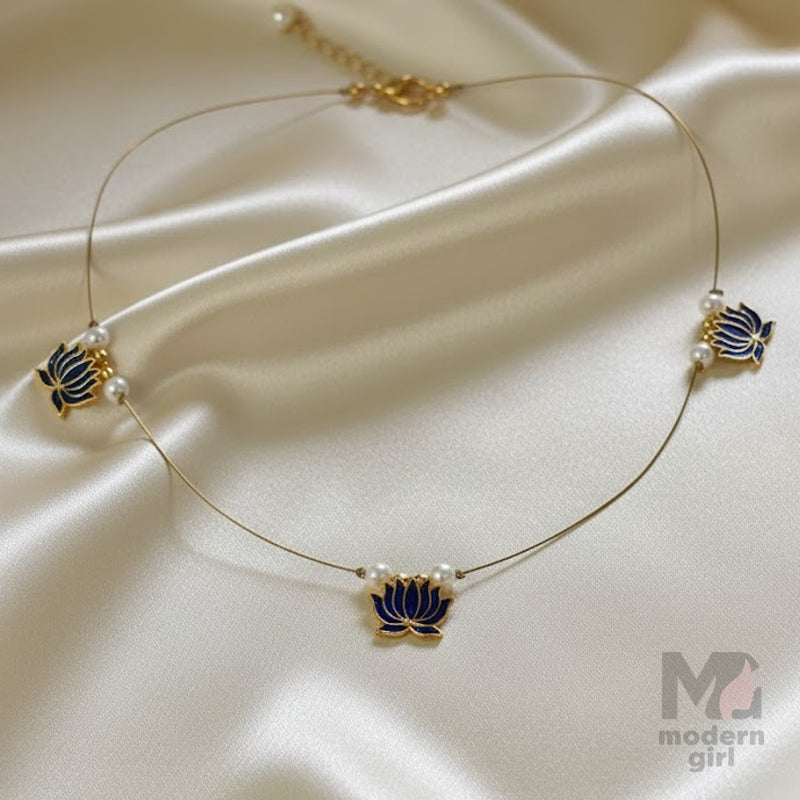 Invisible chain Lotus Enamel Pearl Choker