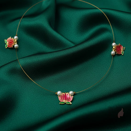 Invisible chain Lotus Enamel Pearl Choker